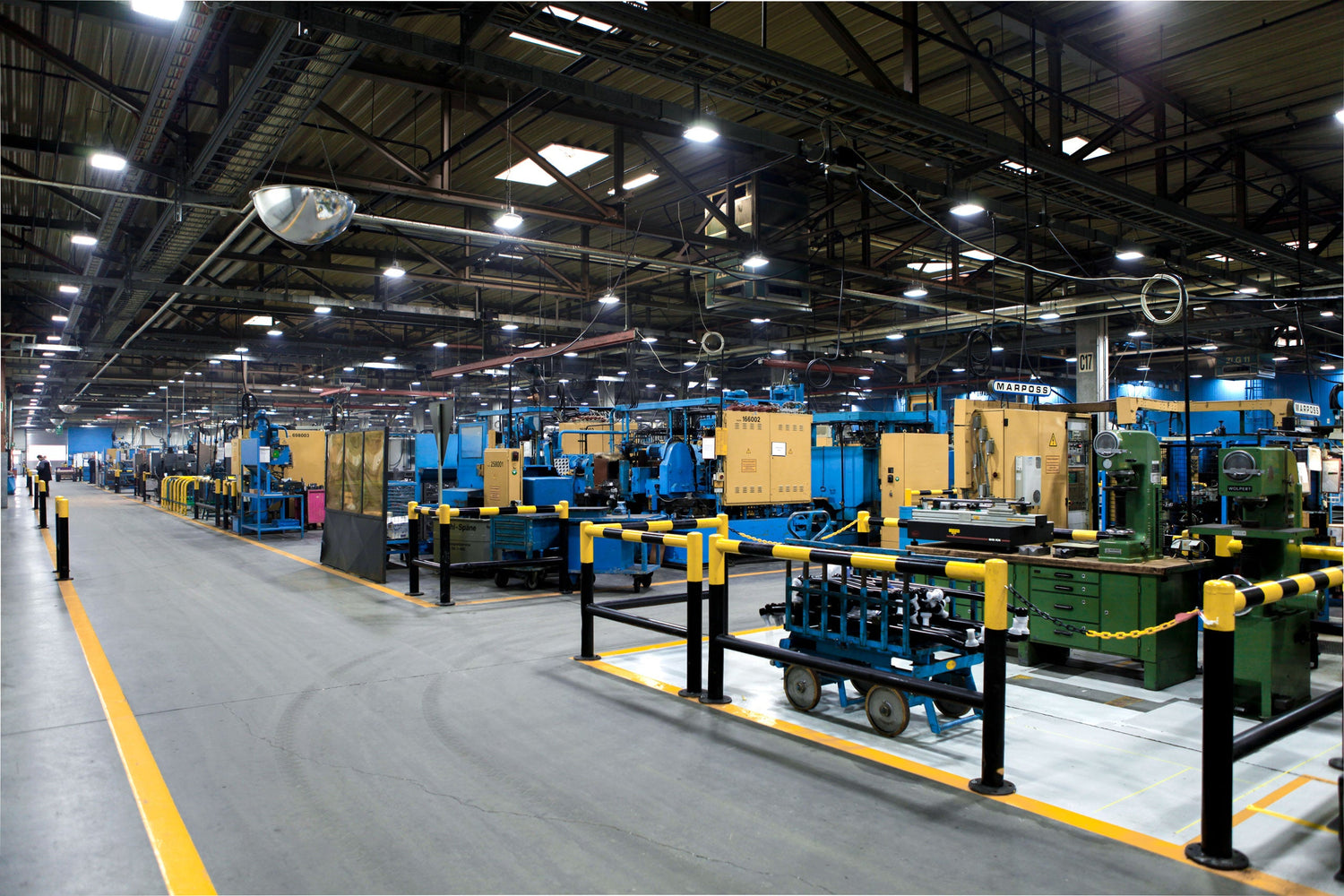 LED Highbays für Hallen und Industriebeleuchtung