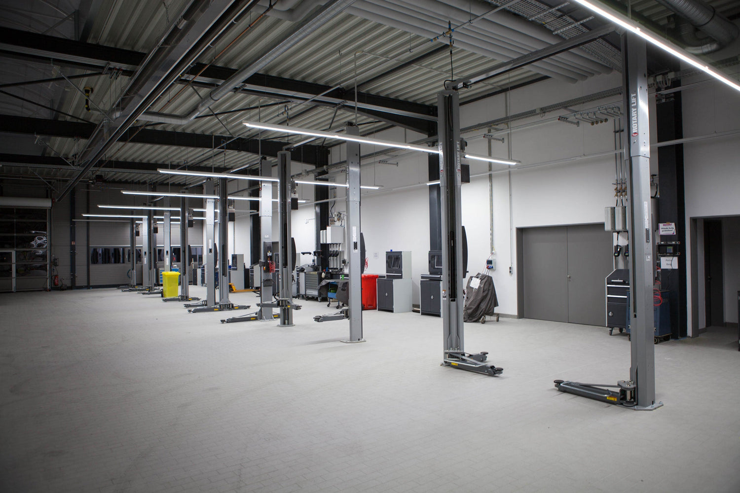 LED Lichtbänder für Industrie, Handel und Gewerbe