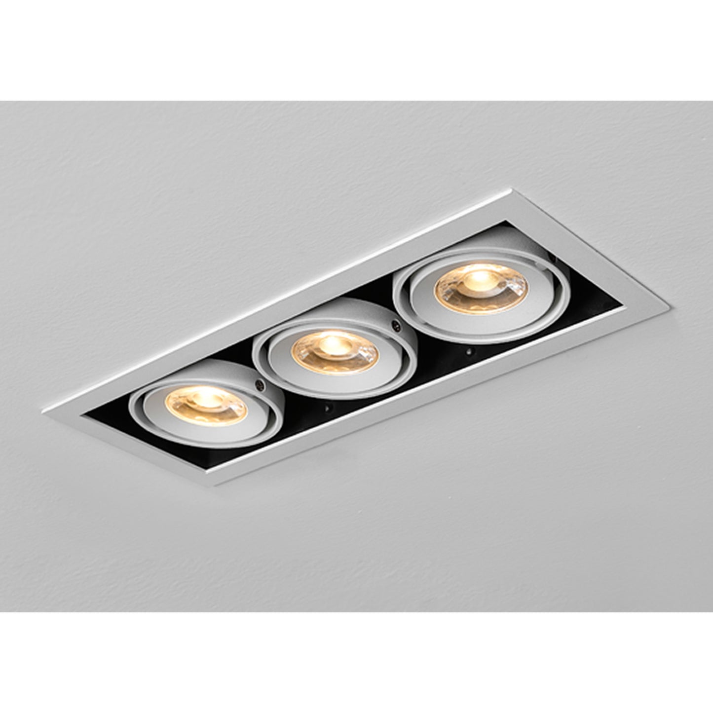 CUBE SLIM LED Downlight – flexibel & farbtreu