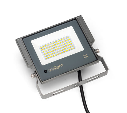 LED Flutlicht MILU 30W CCT – Flexibel, Robust, Effizient